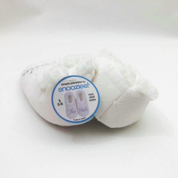 NWT Snoozies Women's The Bride Slippers Non Skid Soles White Small 5/6 - Picture 3 of 6